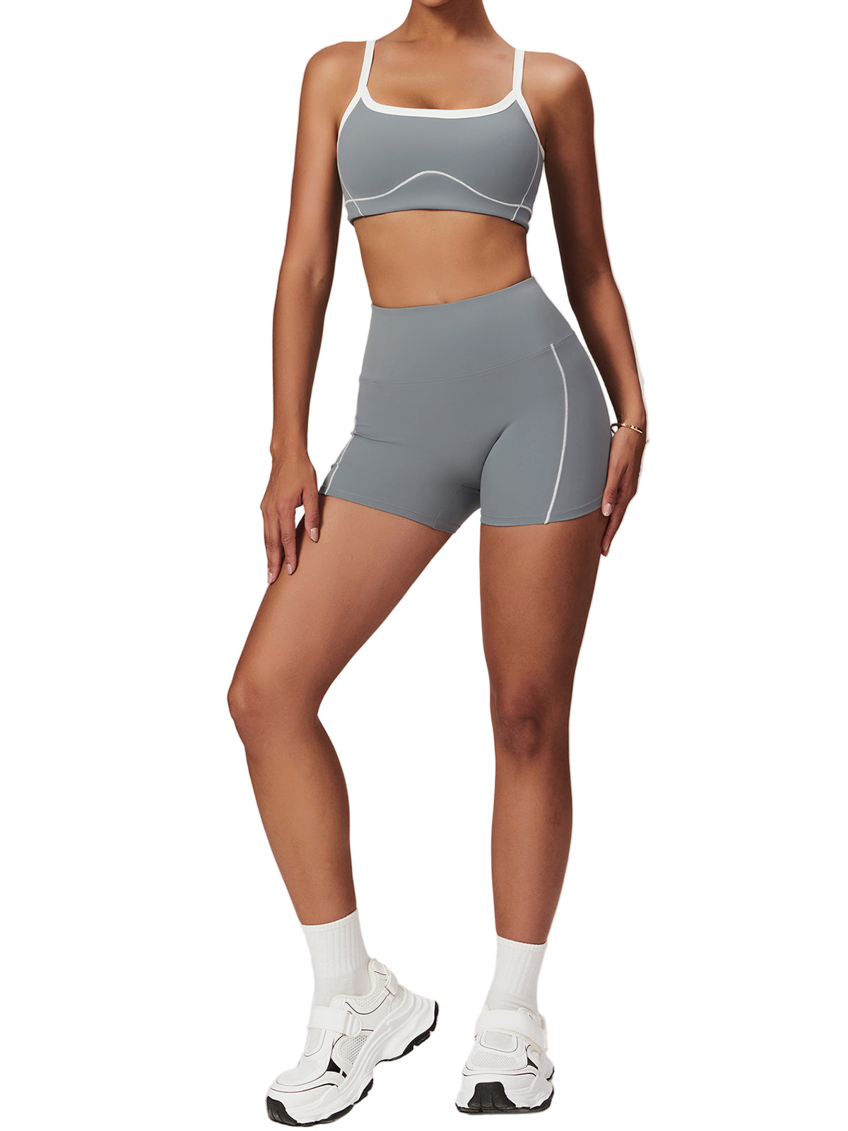 Cropped Sports Bra with Removable Padded Cups and Seamless Edges