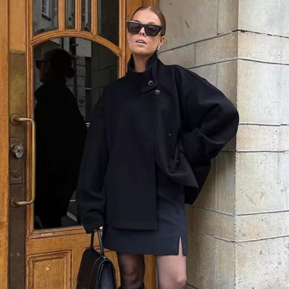 Single-Breasted Cropped Jacket with Wide Collar and High Neckline Detail