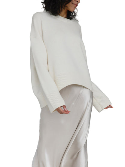 Oversized Knit Pullover Sweater with Classic Neckline