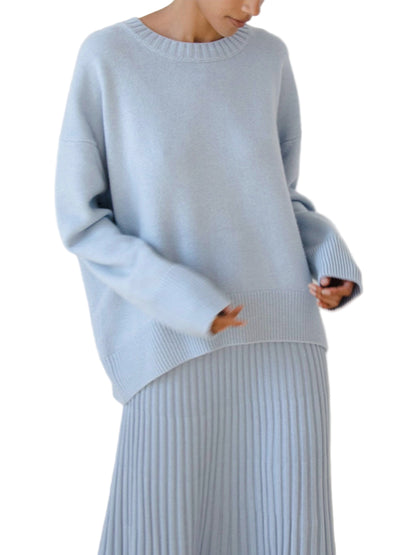 Oversized Knit Pullover Sweater with Classic Neckline