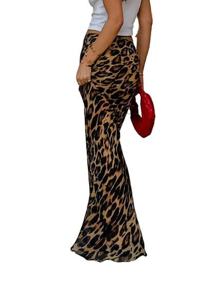 Leopard-Print Maxi Skirt with Slim-Fitted Silhouette and Side Zipper