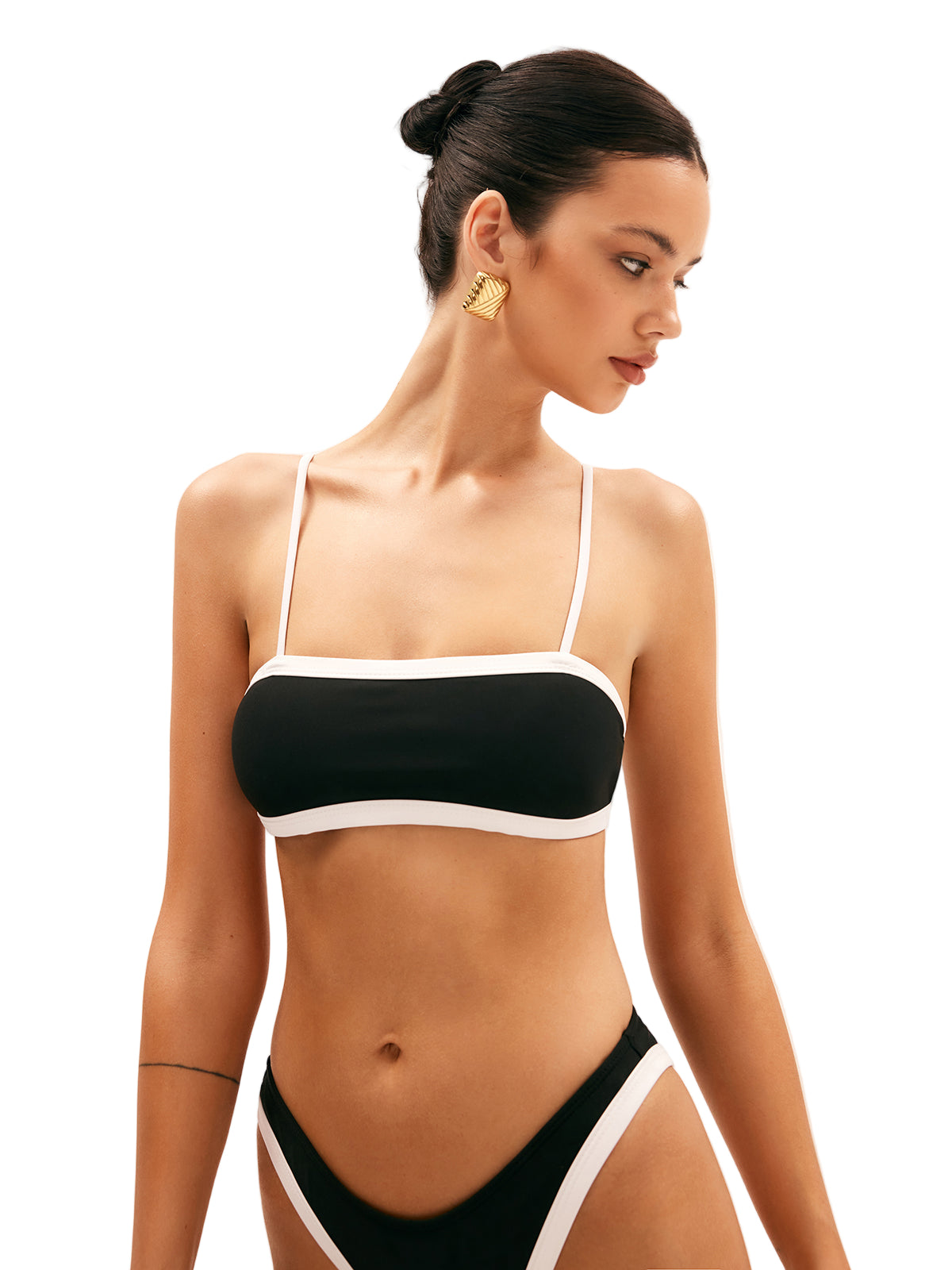 Two-Piece Bikini Set with Contrasting Trim and Classic Fit