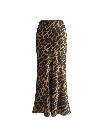 Leopard-Print Maxi Skirt with Slim-Fitted Silhouette and Side Zipper