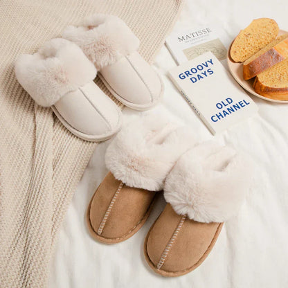 Slip-On Slippers with Faux Fur Lining and Closed Toe Design