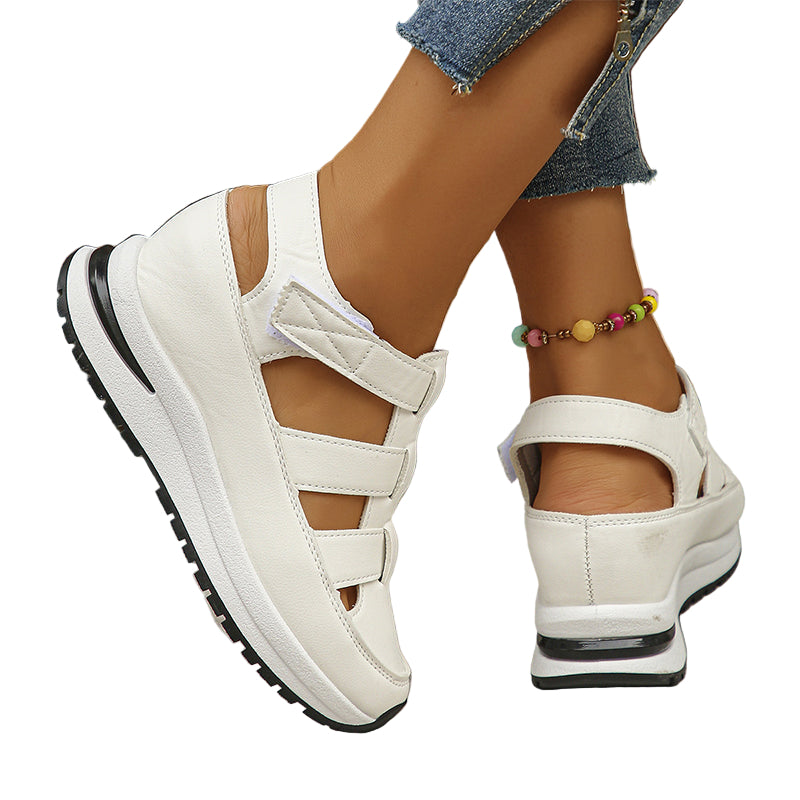 Closed-Toe Sandal with Chunky Sole and Adjustable Straps